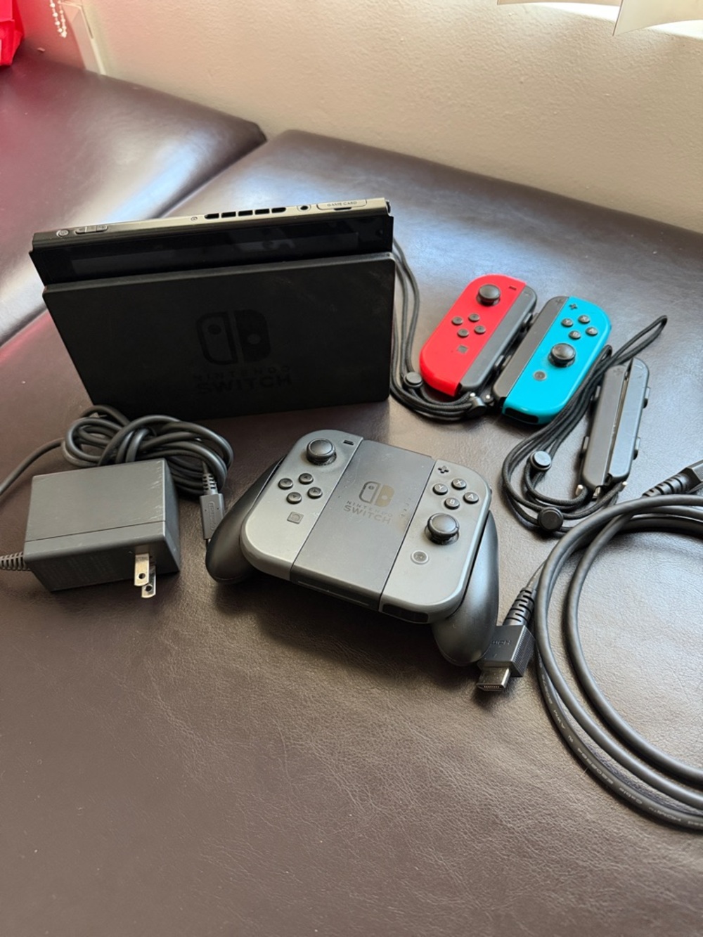 Nintendo Switch Handheld Console with additional Controllers - Picture 6 of 6